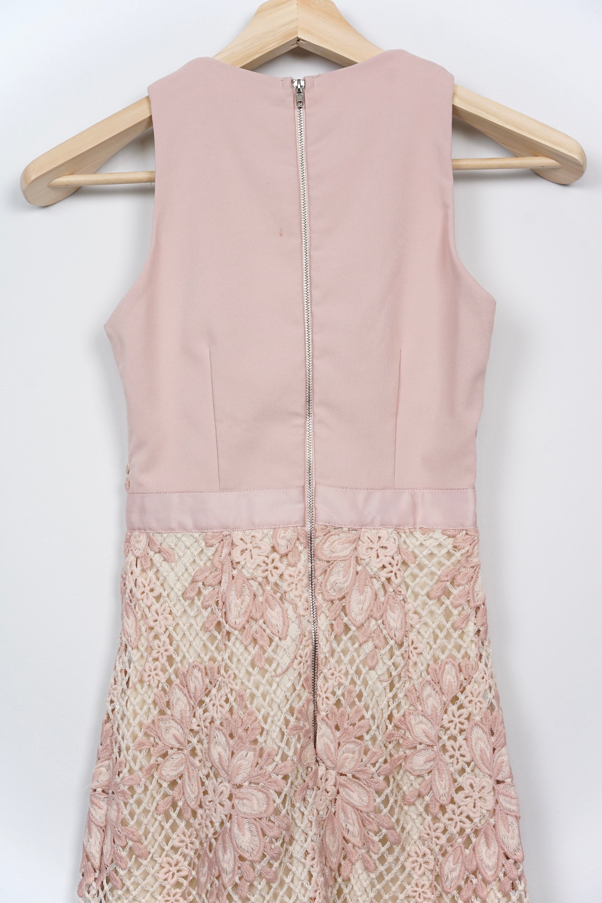 Odita Lace Dress in Pink