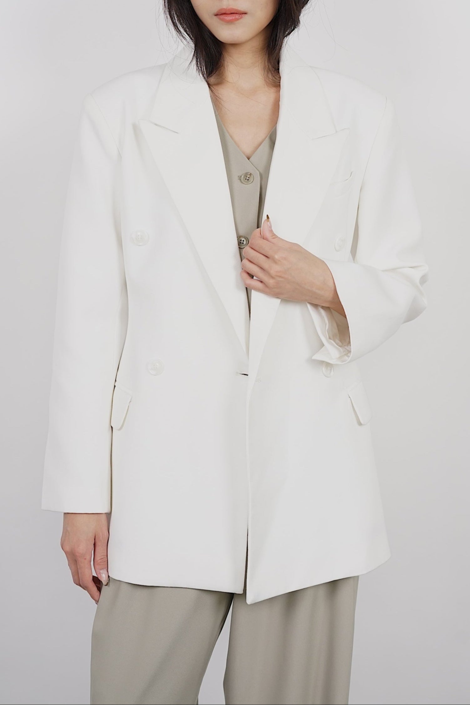 Oversized Peak Lapel Blazer in White