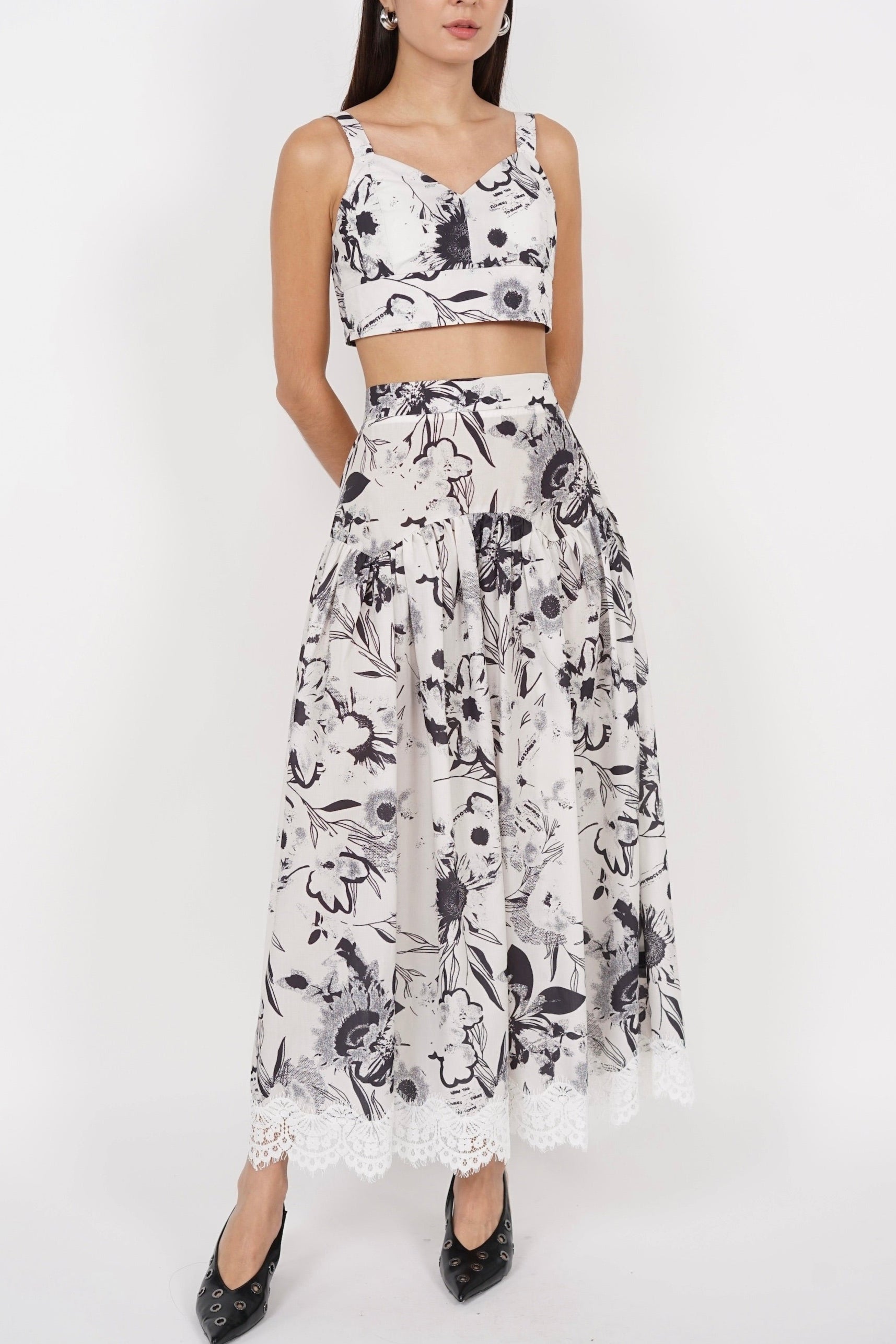 Flare Lace Trim Skirt in White Floral