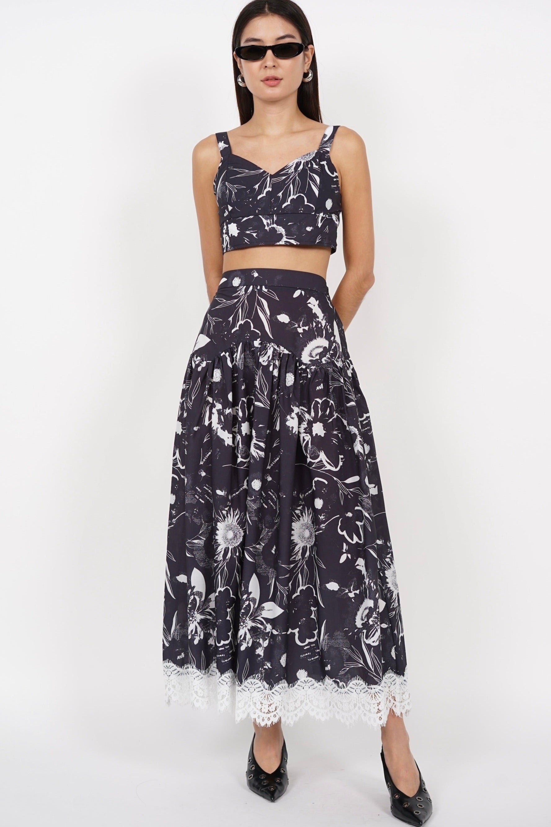 Flare Lace Trim Skirt in Black Floral