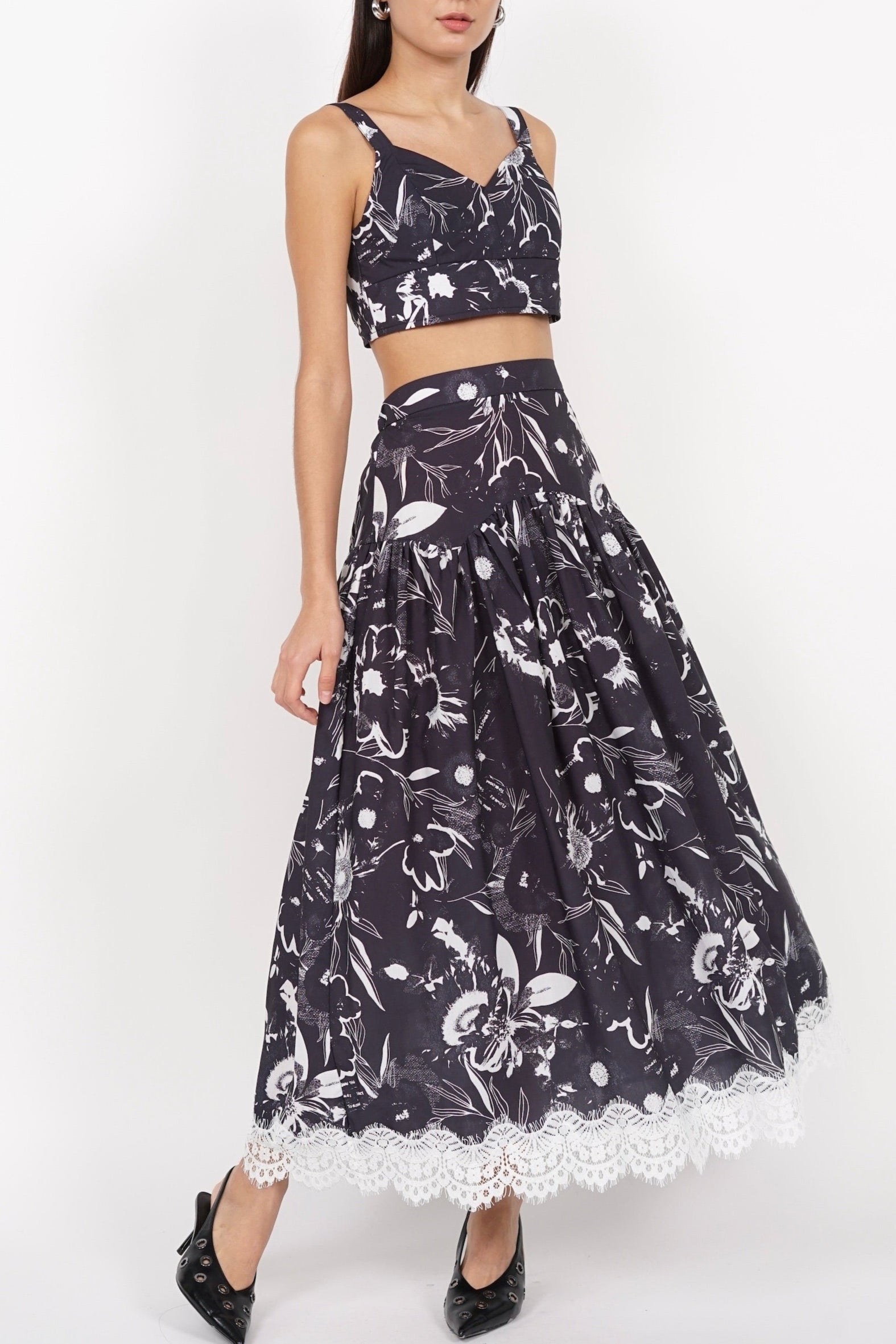 Flare Lace Trim Skirt in Black Floral
