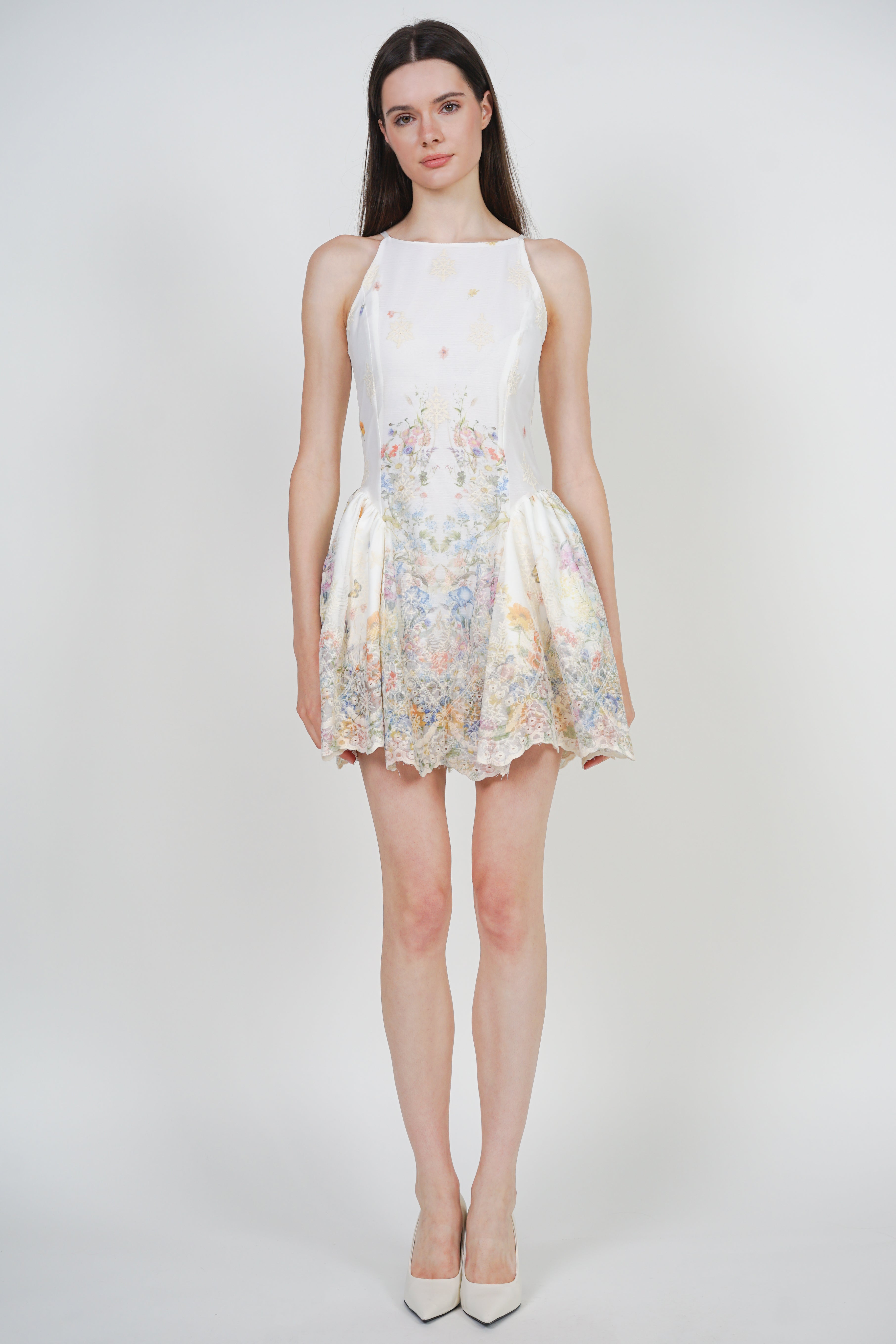 Sleeveless Side Pleated Mini Dress in White Floral