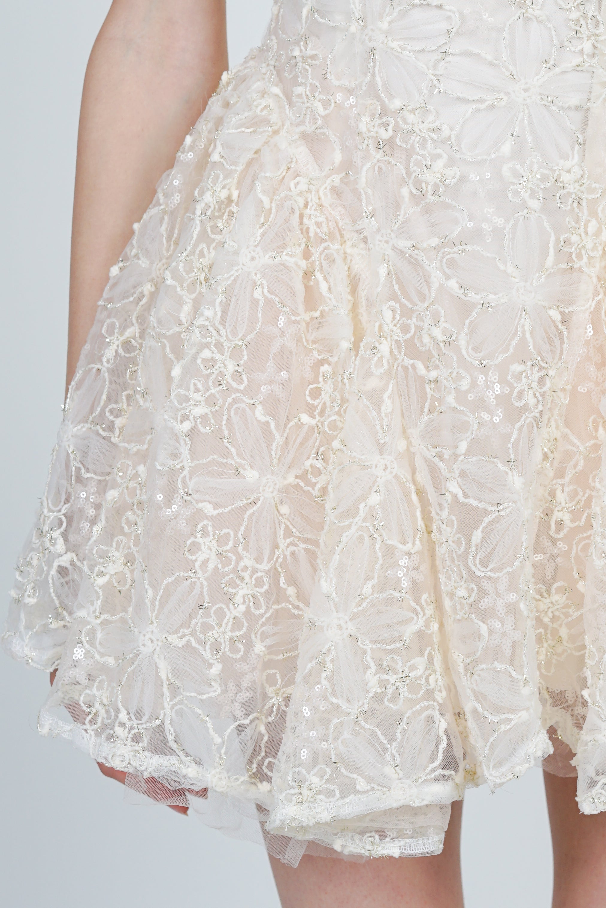 Sleeveless Side Pleated Lace Mini Dress in Apricot