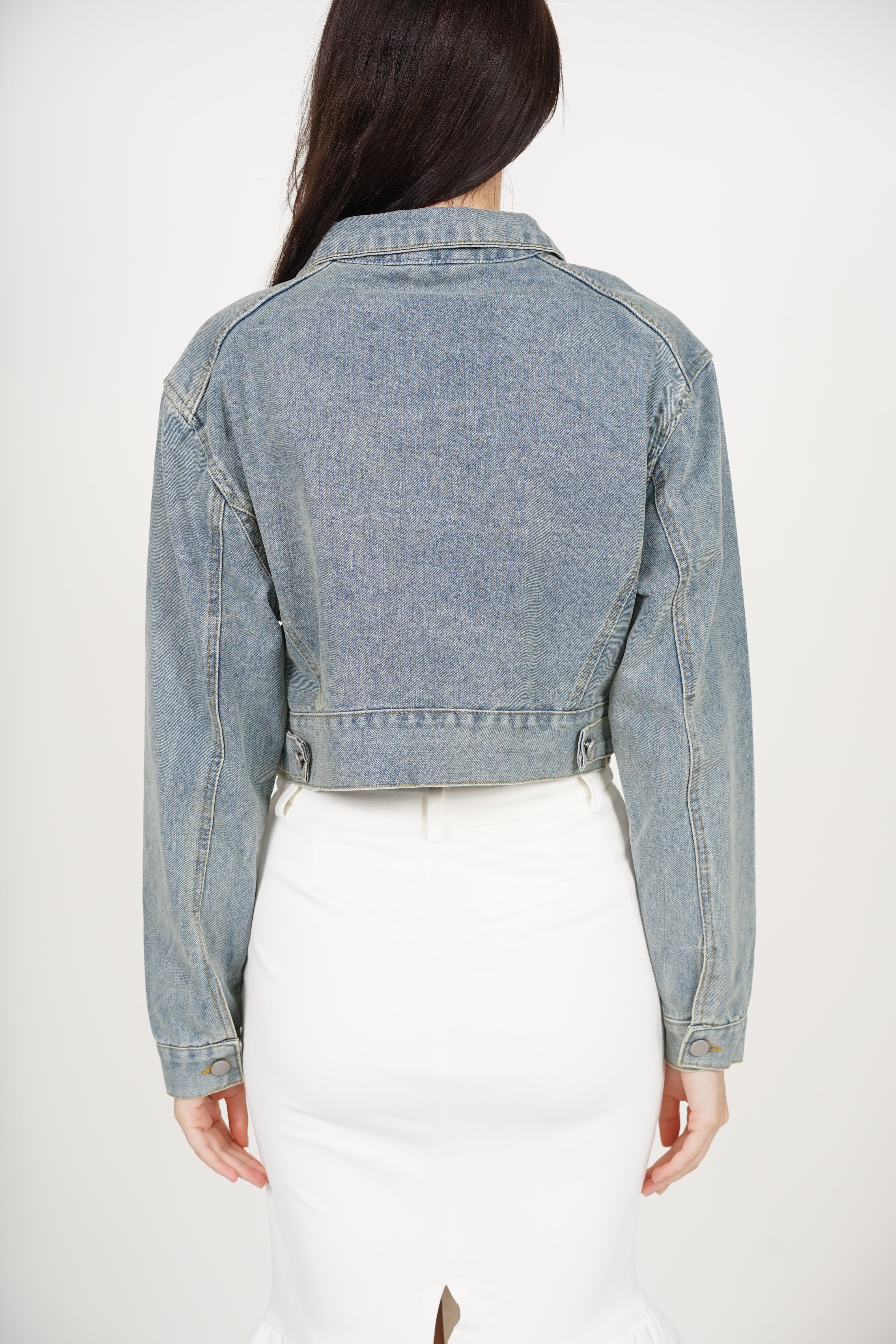 Denim Buttoned Jacket in Washed Blue