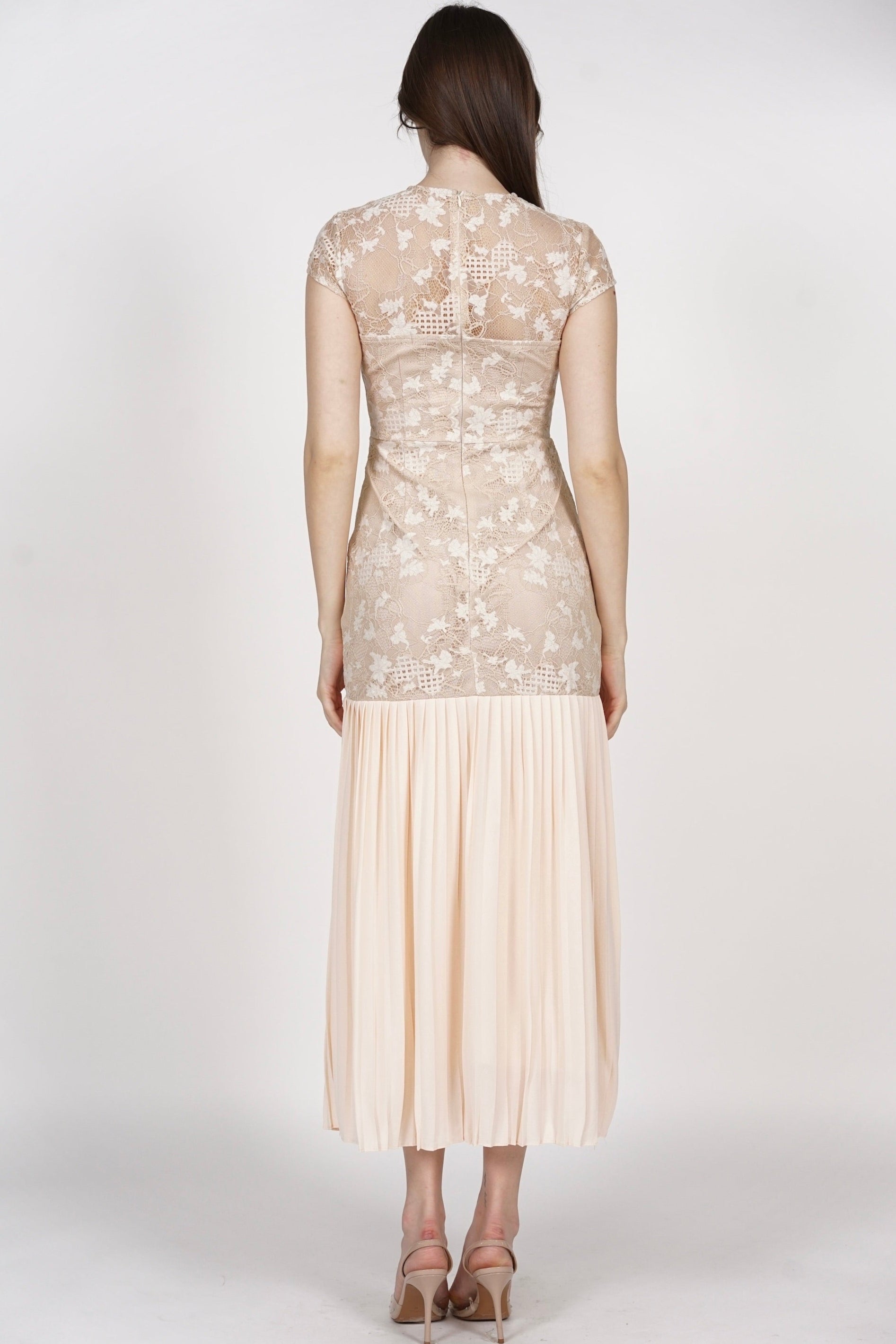 Everly lace Dress in Cream