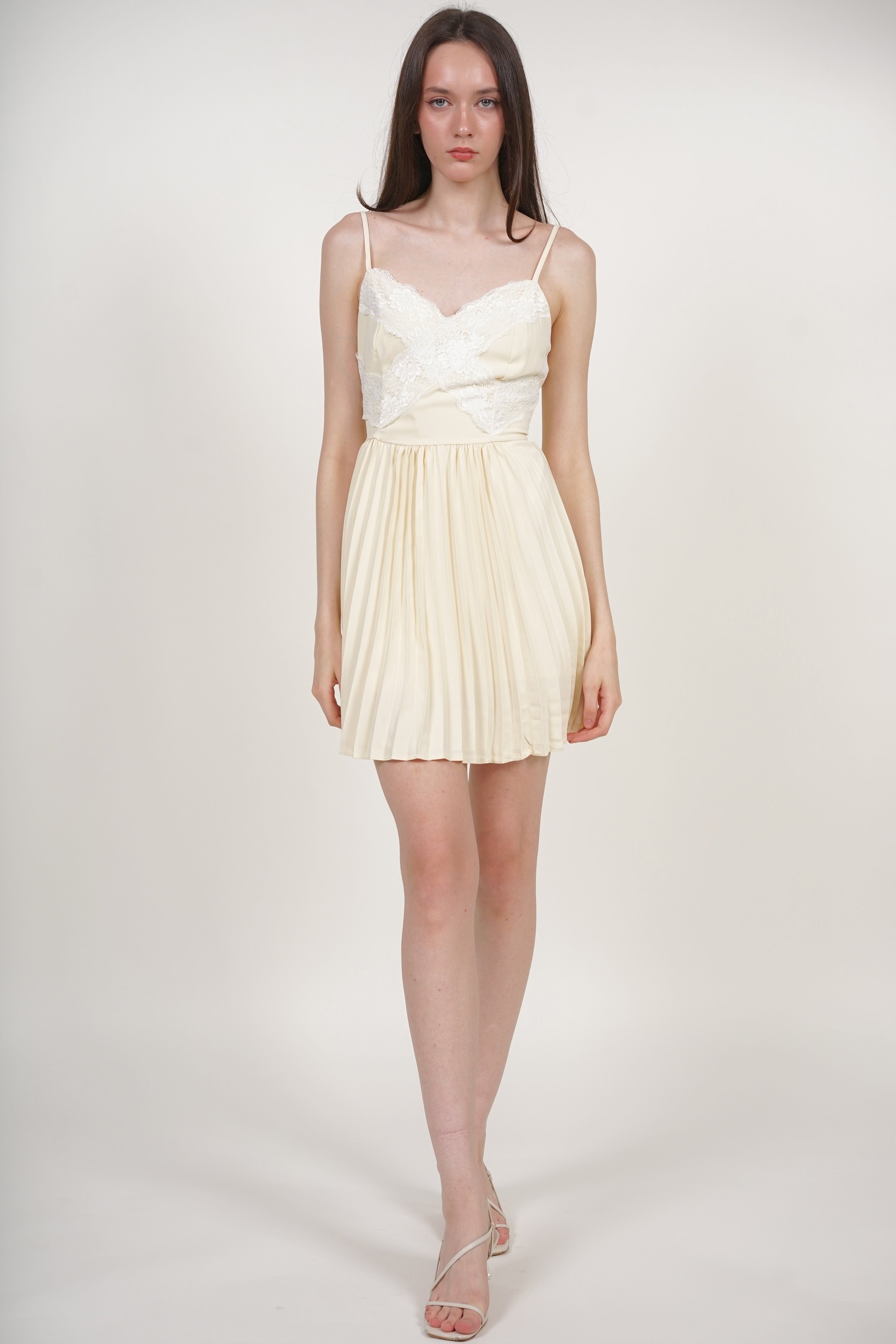 Cami Lace Pleated Romper in Buttercup