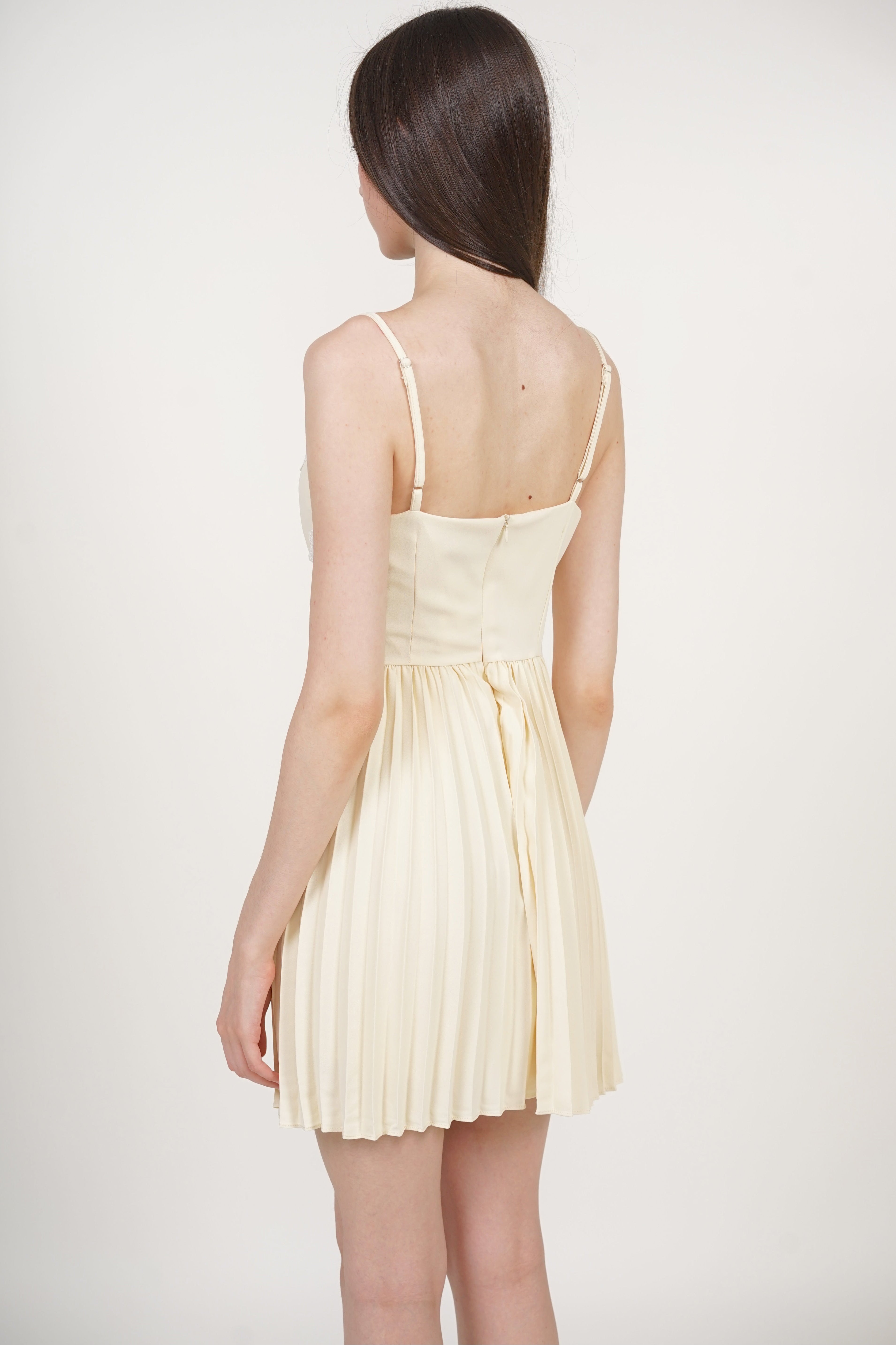 Cami Lace Pleated Romper in Buttercup