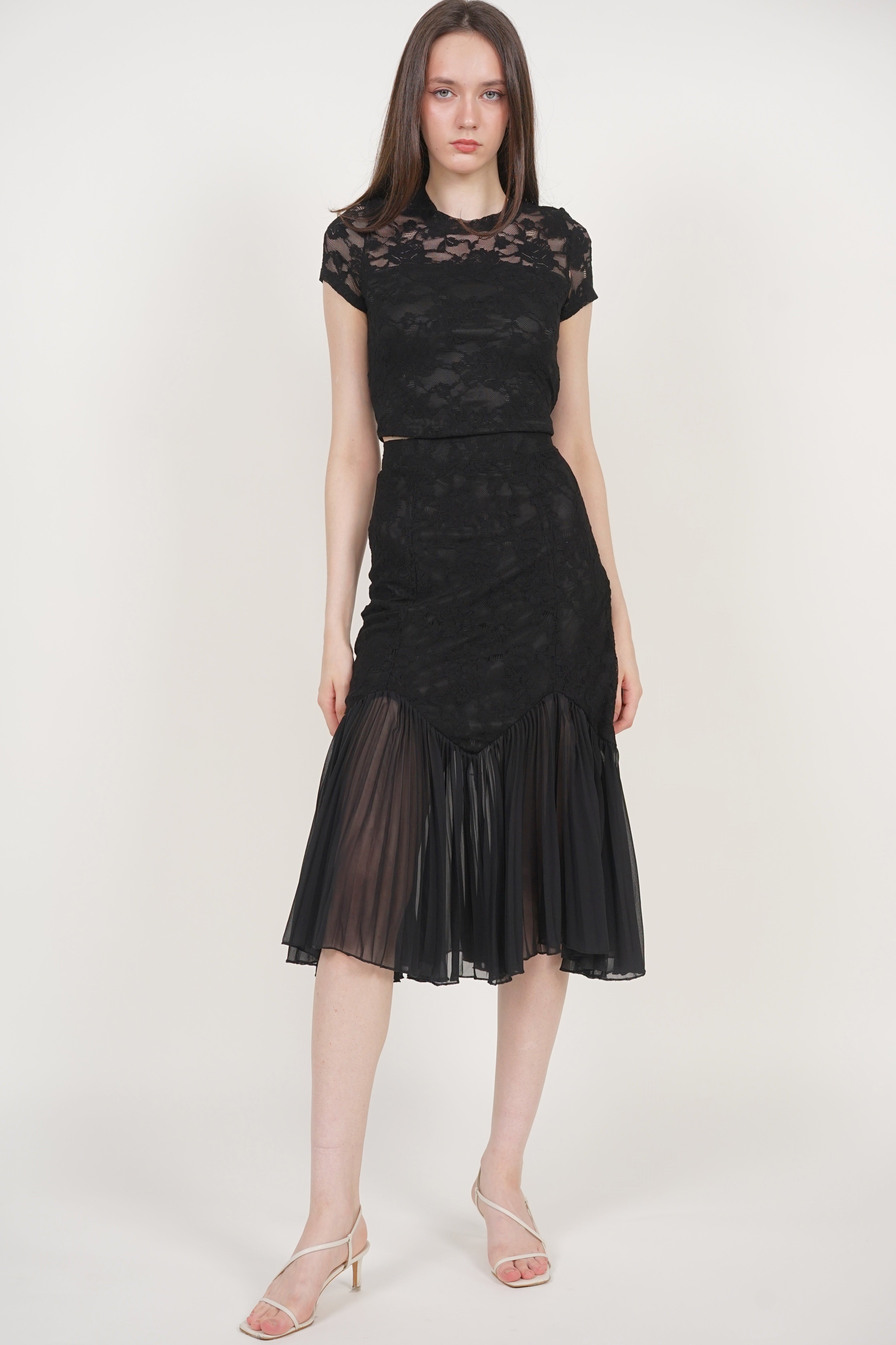 Flowy Pleated Skirt in Black Lace