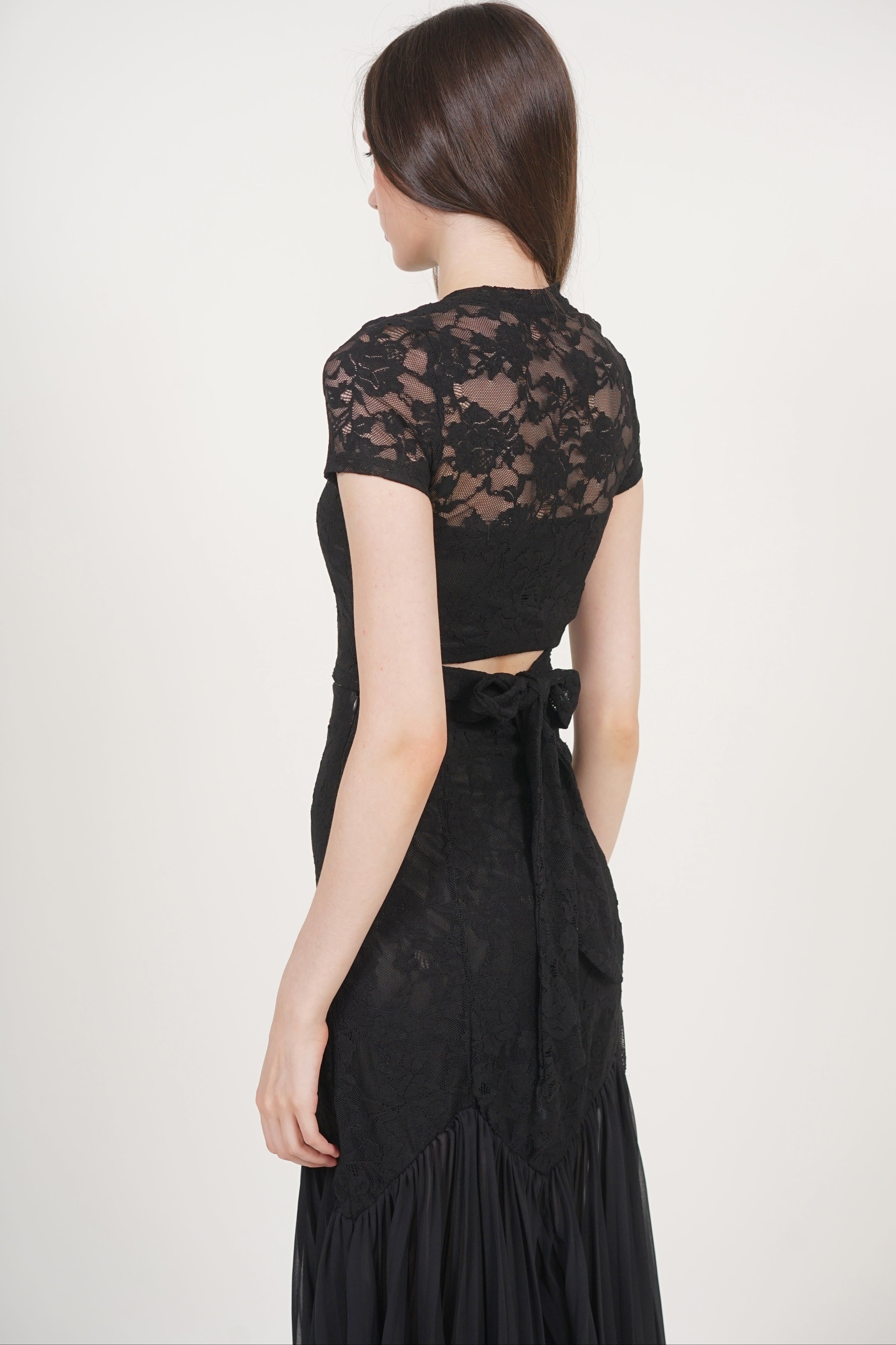 Crop Top Waist Tie in Black Lace