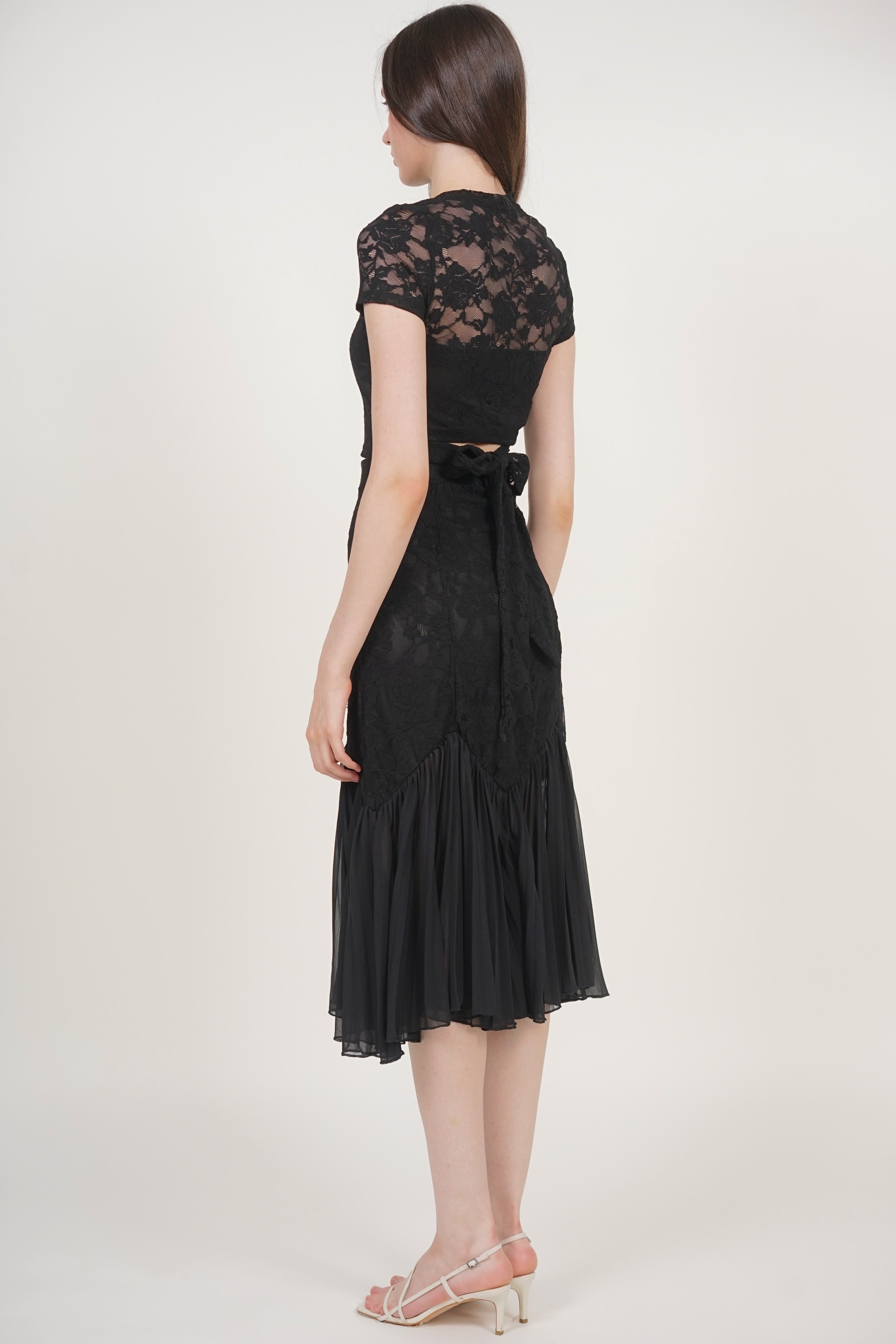 Flowy Pleated Skirt in Black Lace
