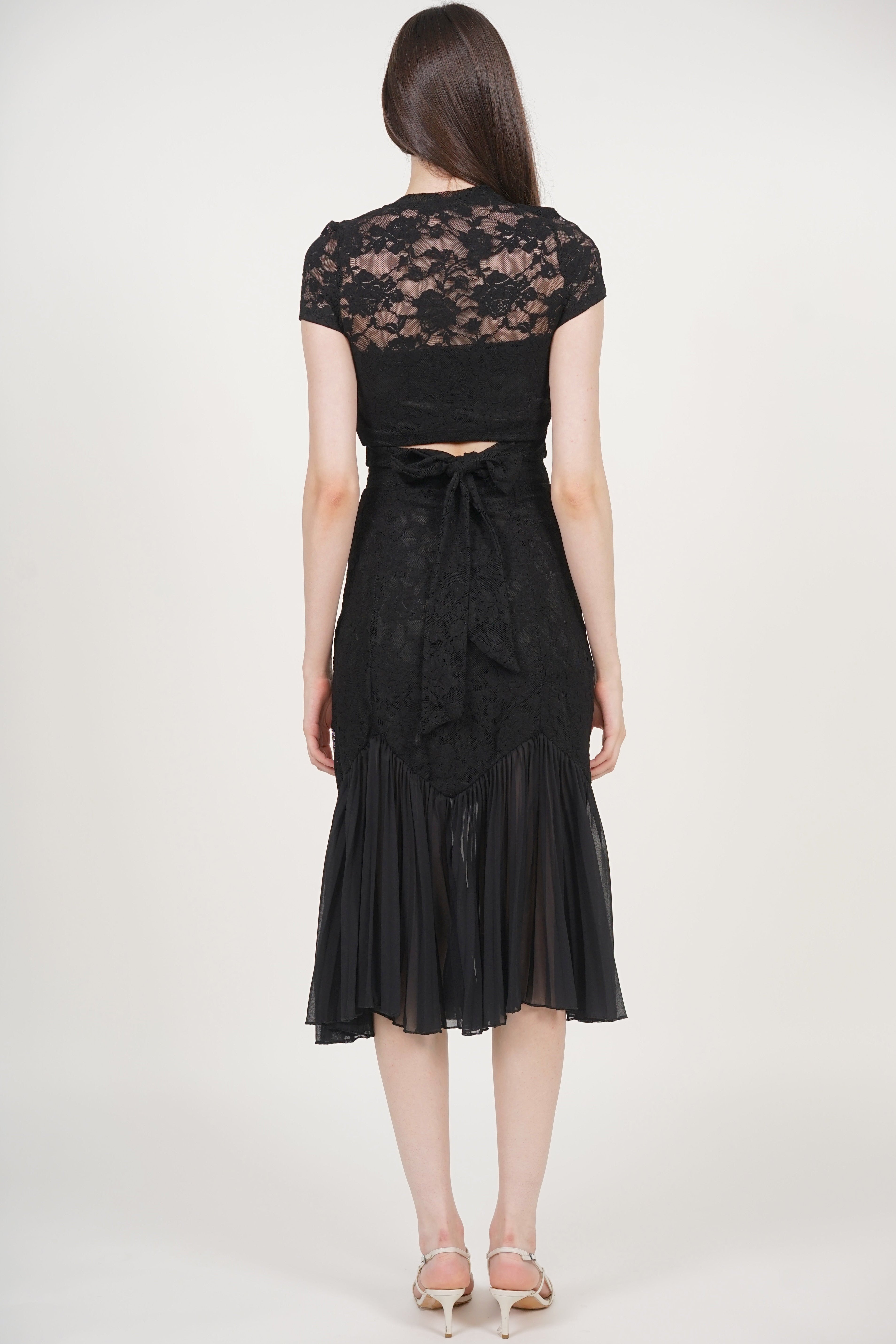 Flowy Pleated Skirt in Black Lace