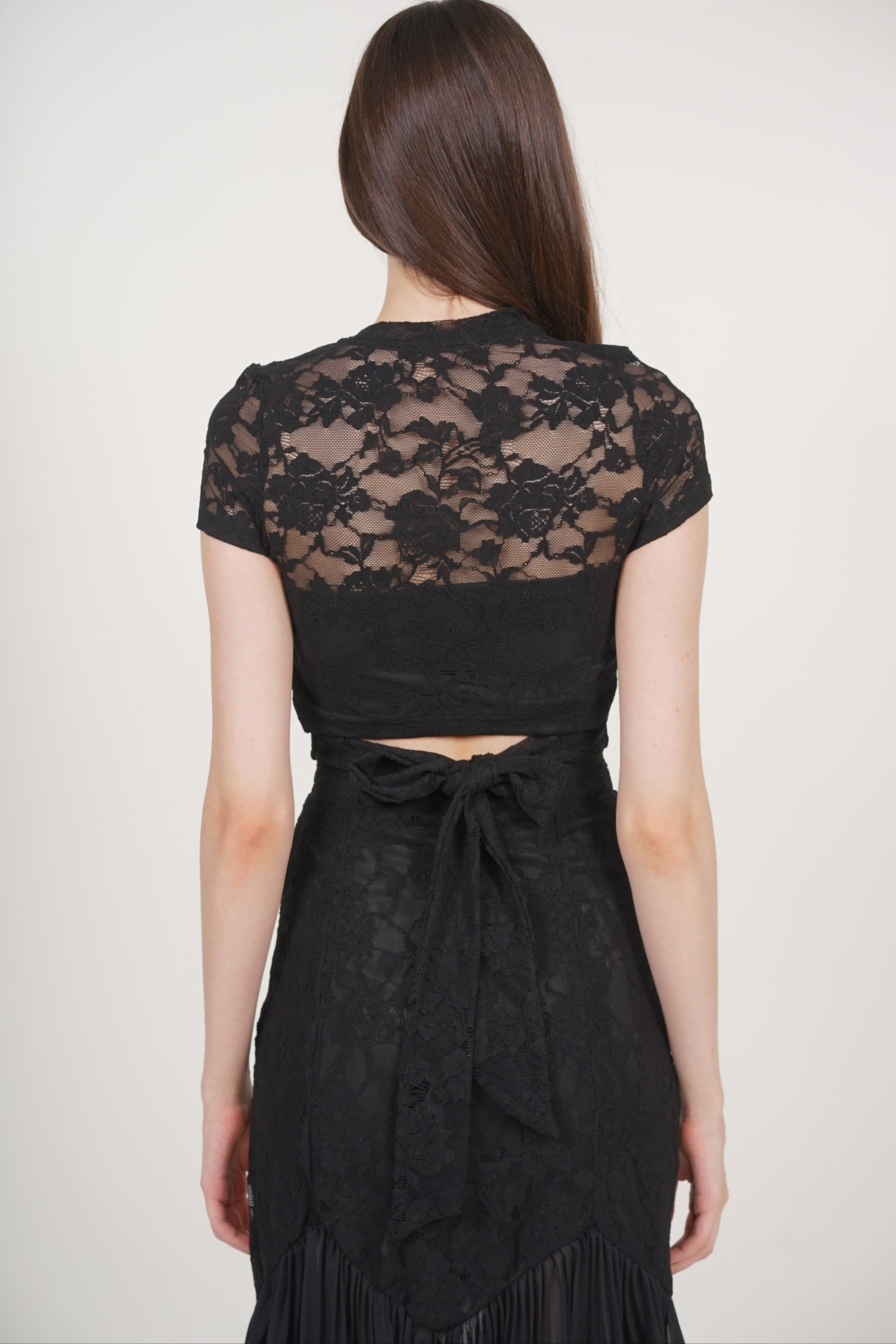 Crop Top Waist Tie in Black Lace