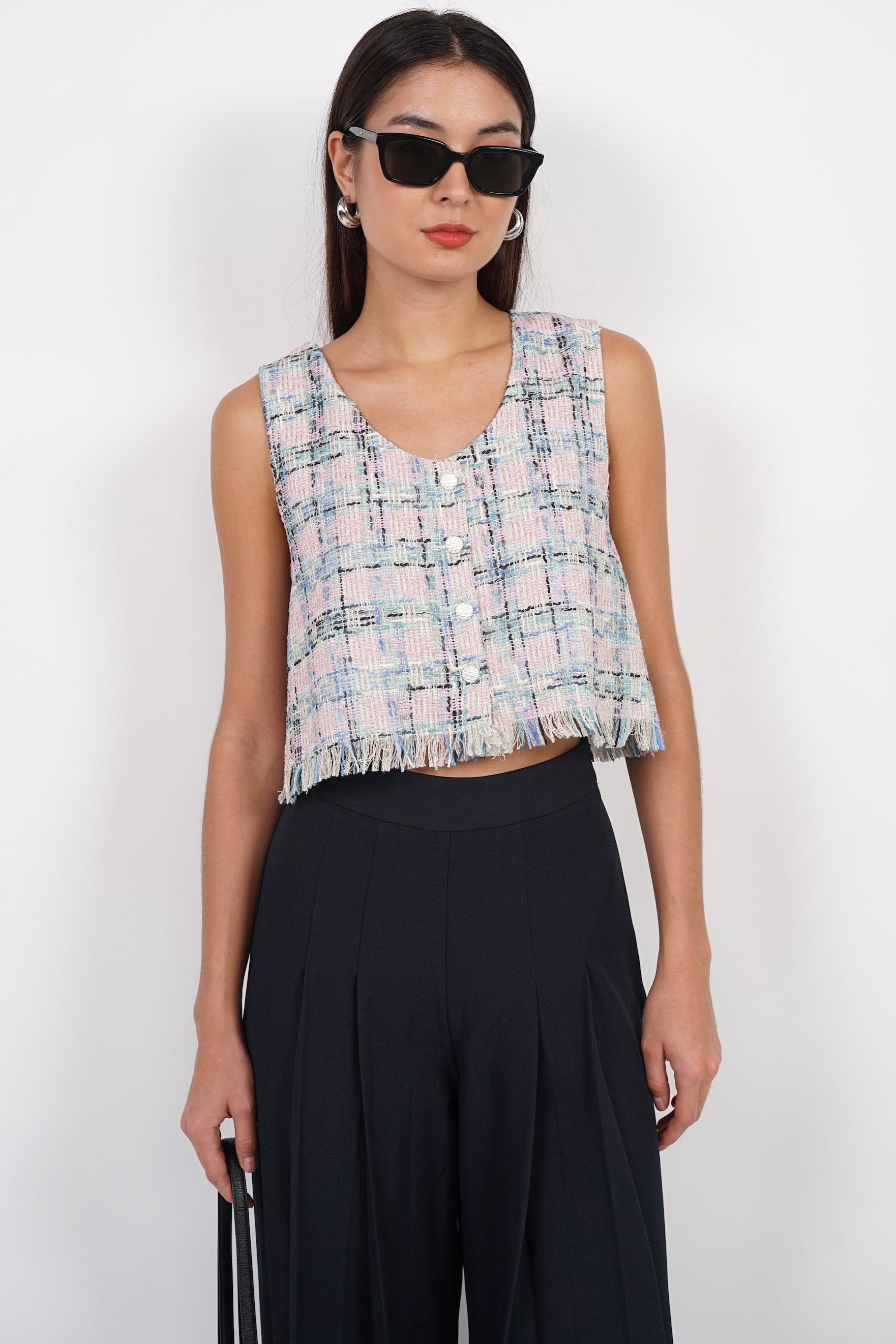 Sleeveless Tweed Fray Hem Top in Pink