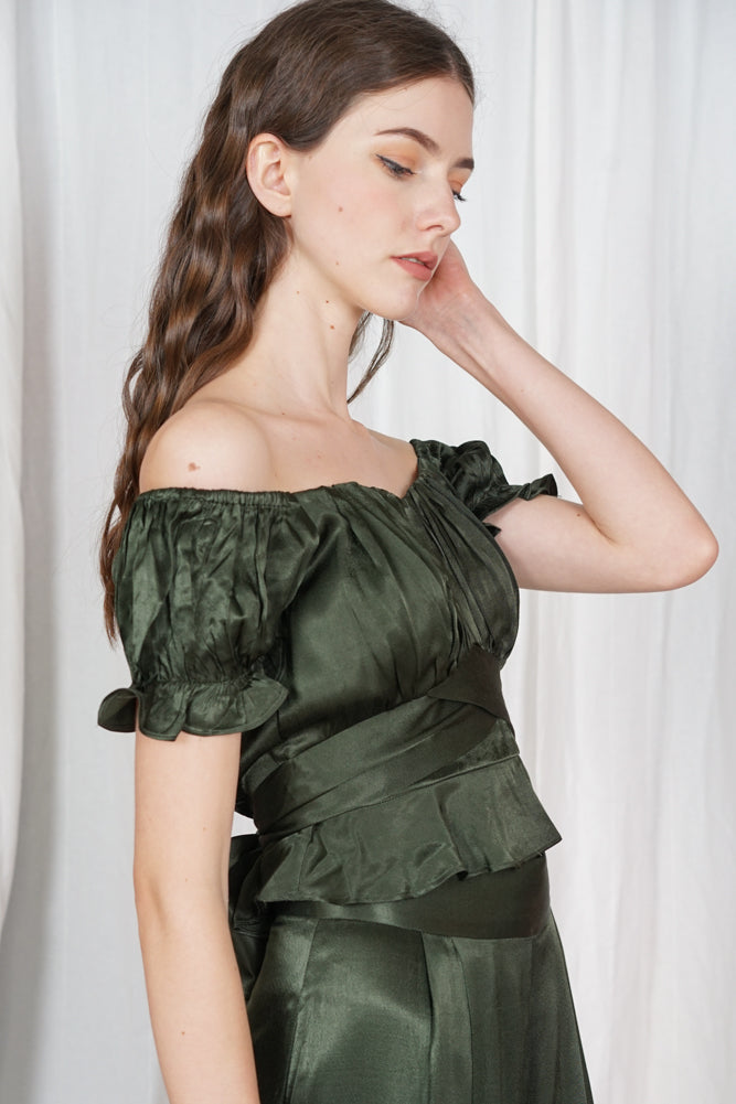 Jorin Puffy Top in Forest Green