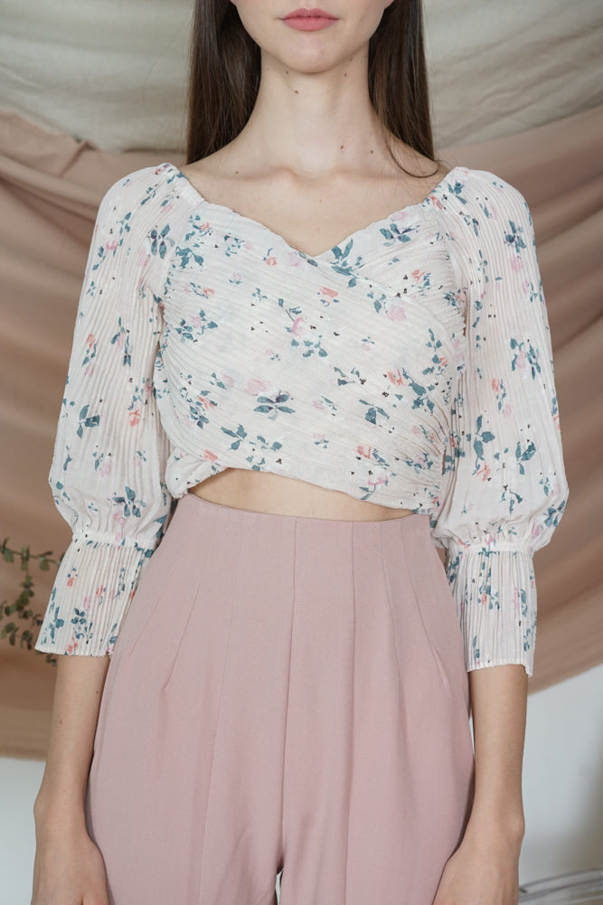Jiena Gathered Top in Off White