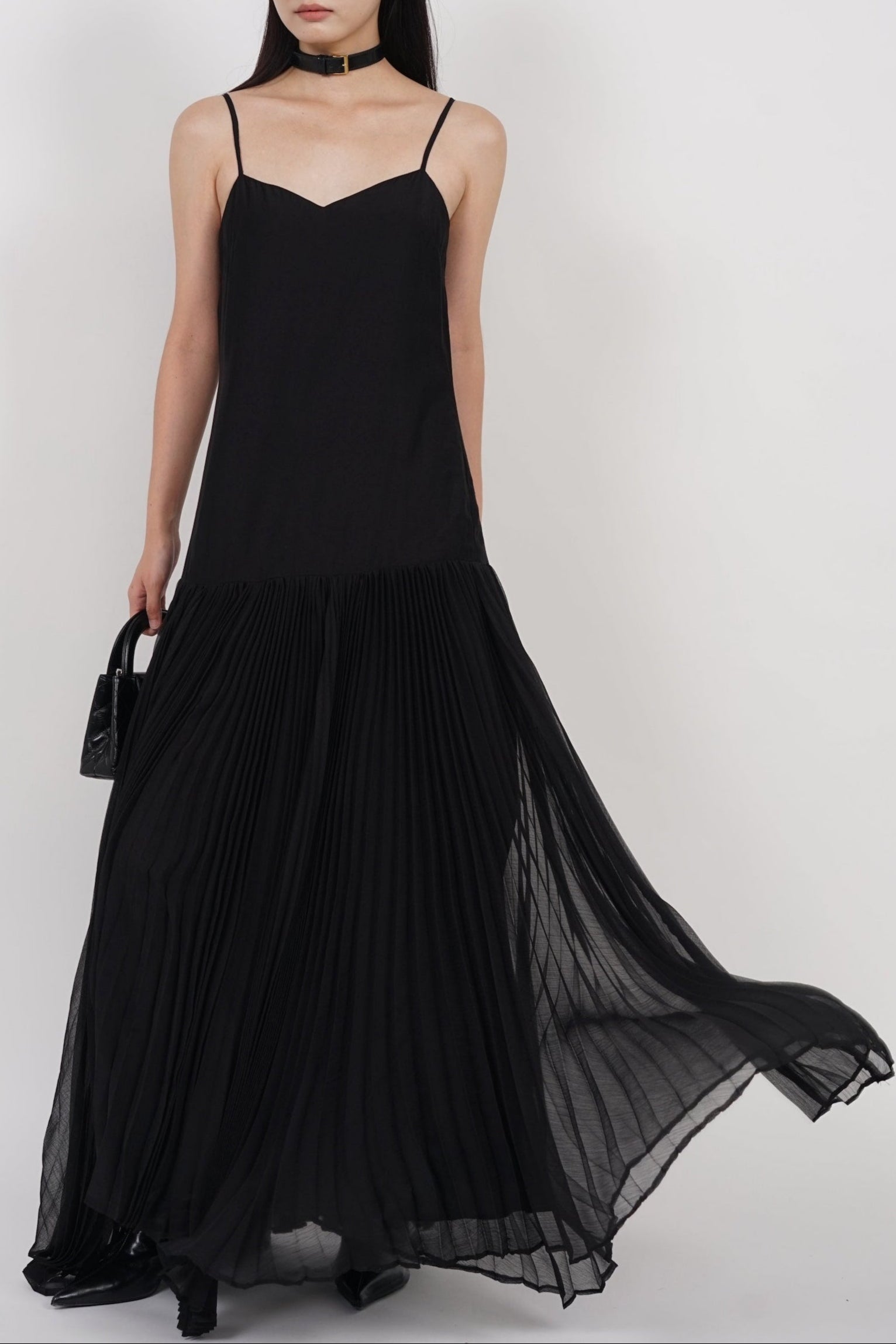 Pleated Flowy Dress in Black