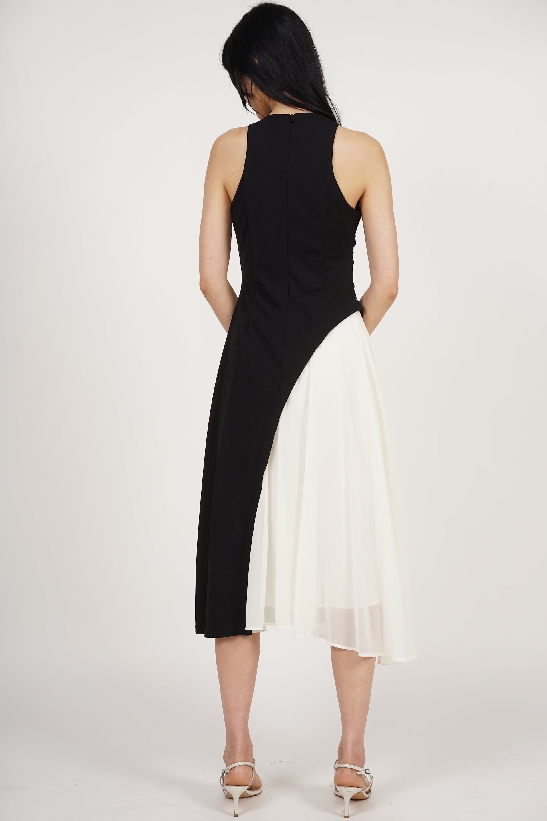 Asymmetrical Ruched Dress in Black White
