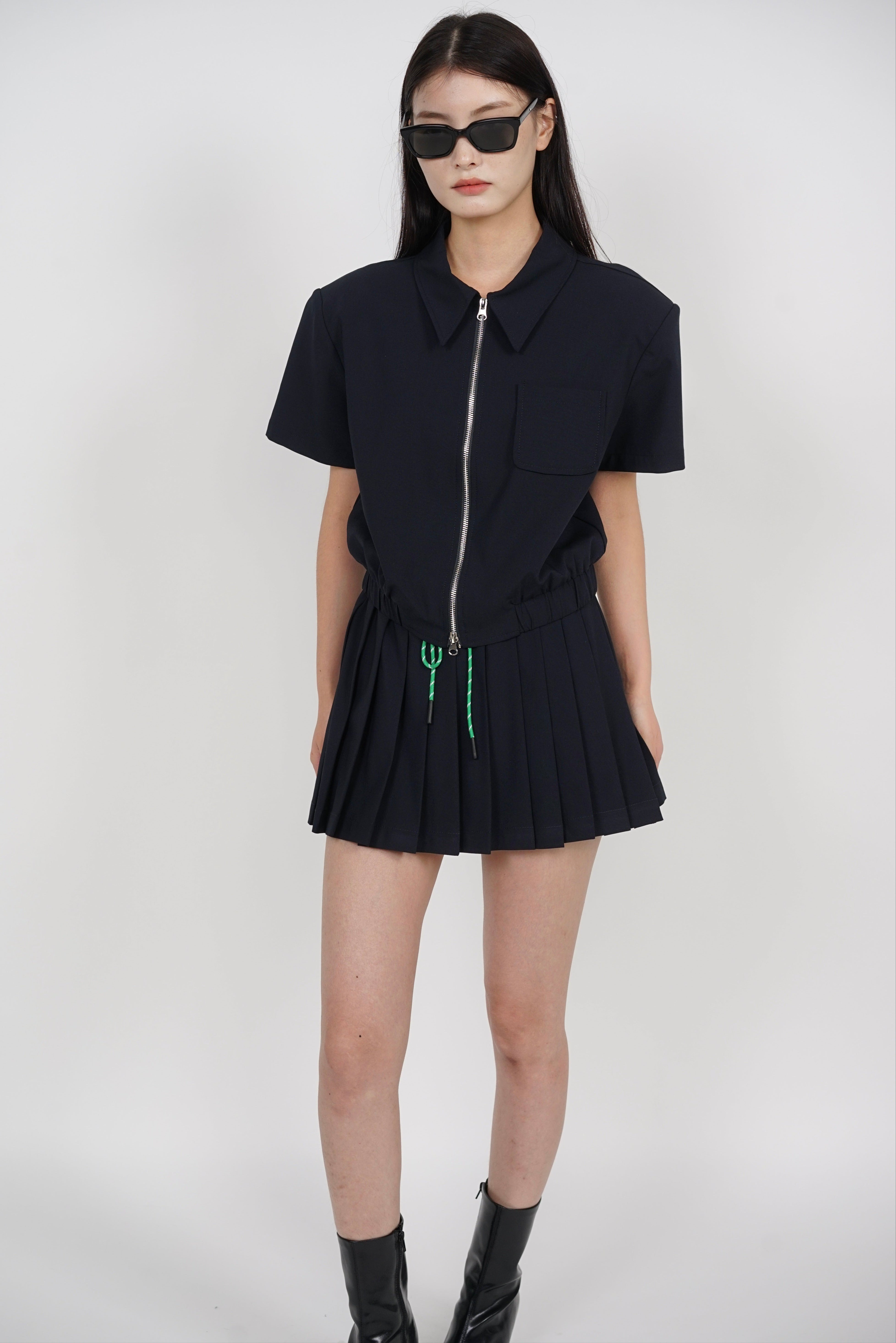 Elastic Pleated Skorts in Midnight