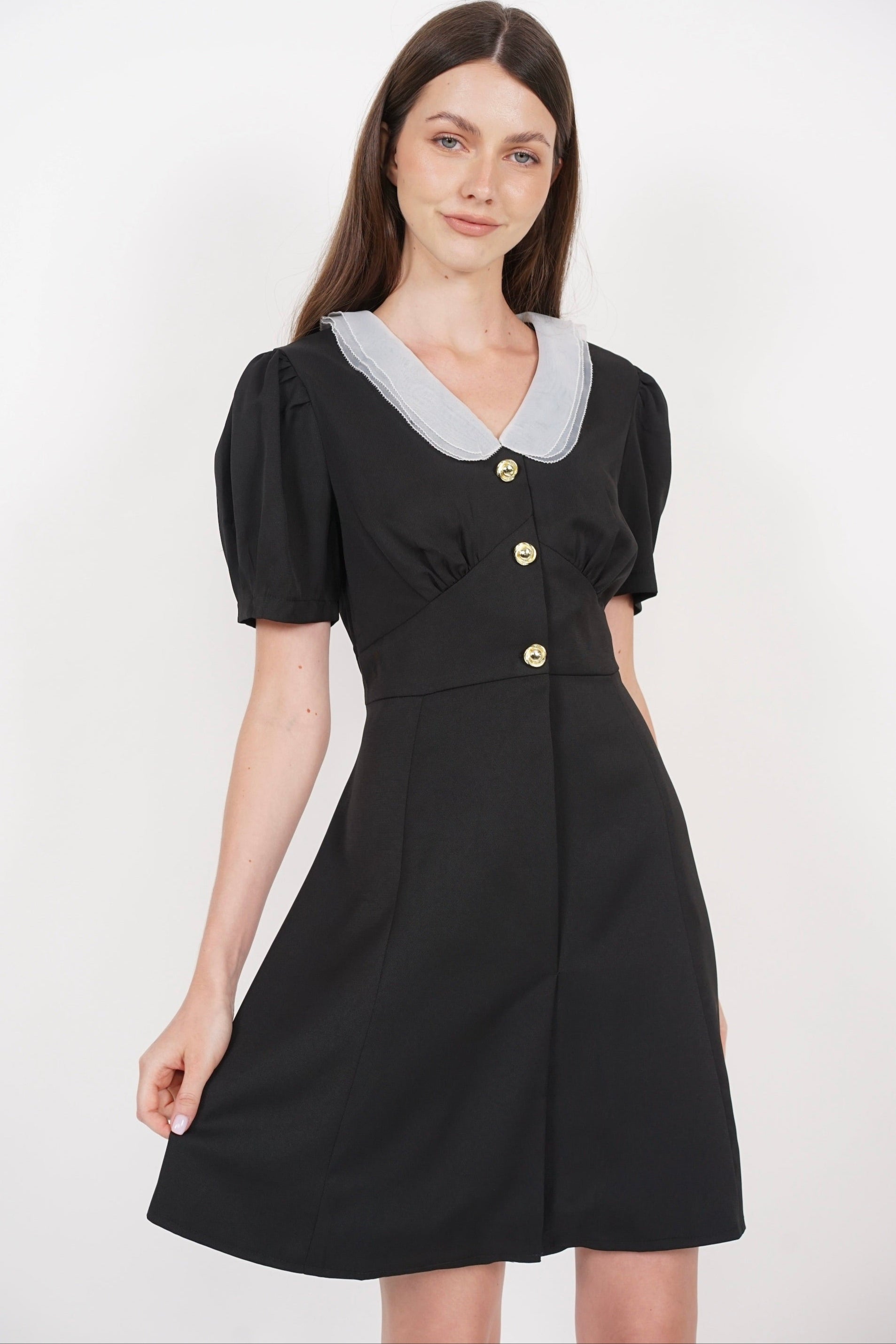 Collar Buttoned Dress in White Black