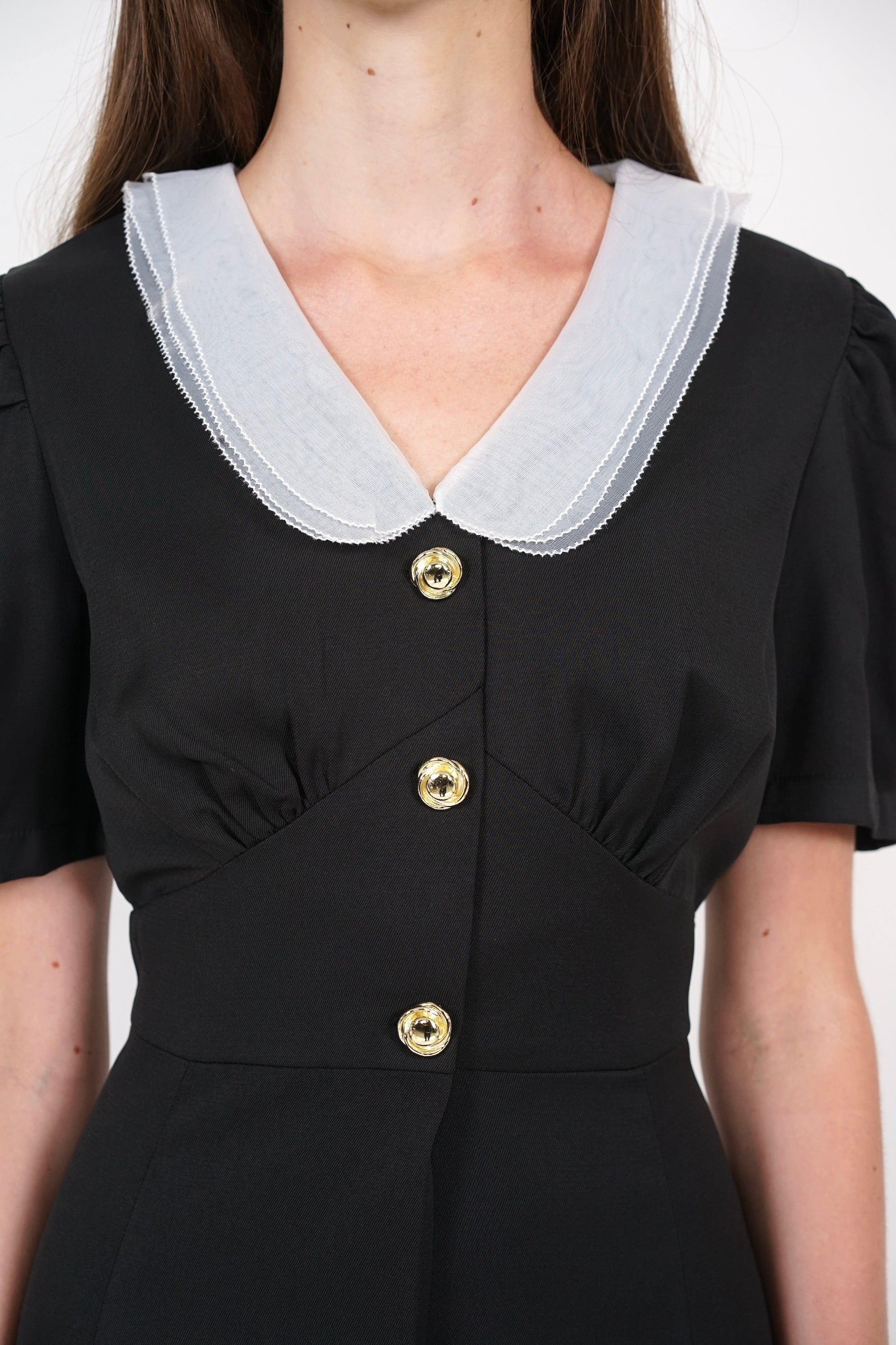 Collar Buttoned Dress in White Black