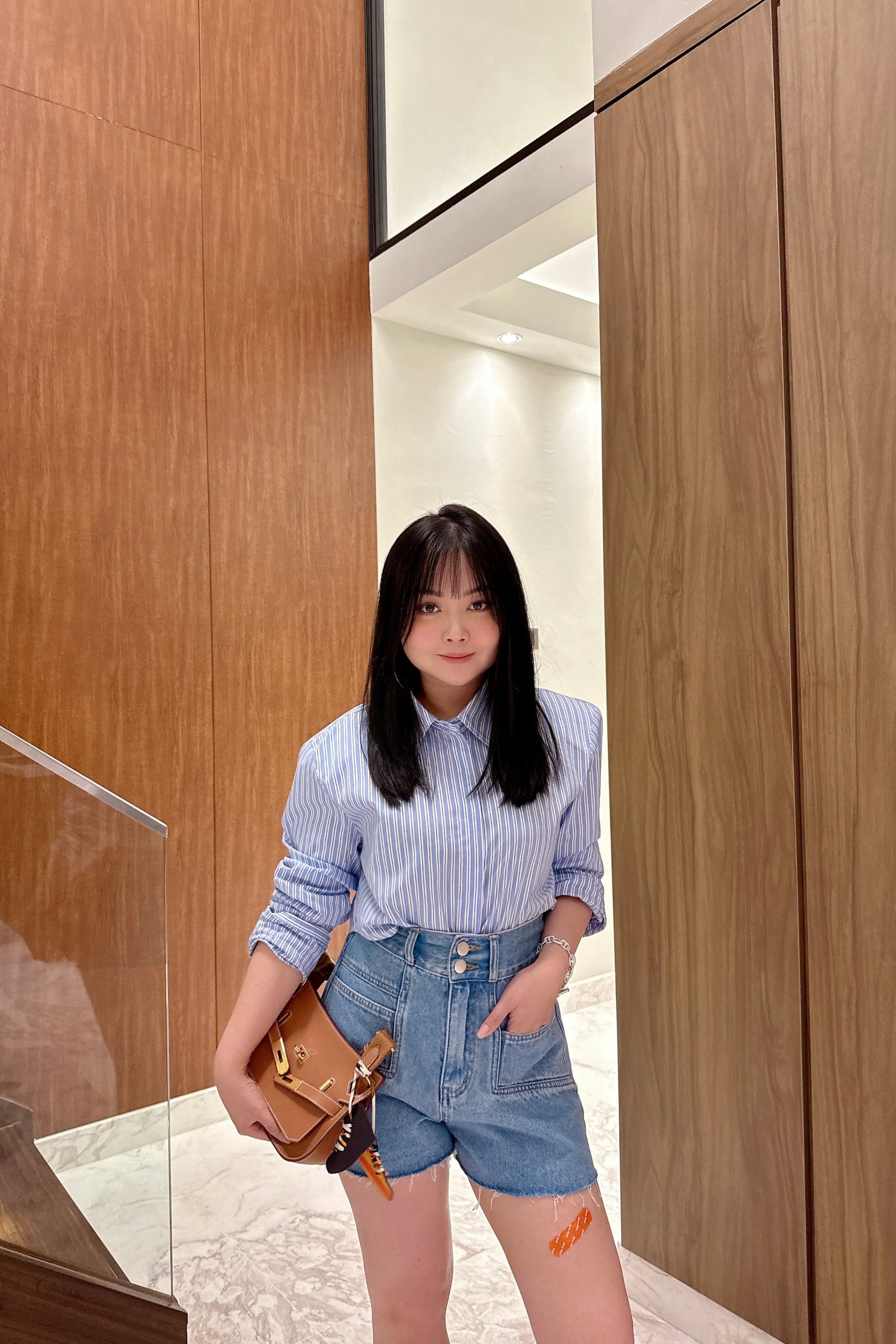 High-Waist Double Button Shorts in Washed Blue